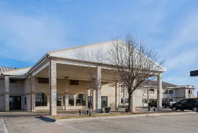 Photograph of Motel 6, Amarillo