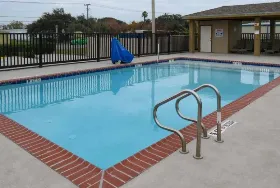 Photograph of Motel 6, Rockport