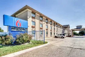 Photograph of Motel 6, Dallas