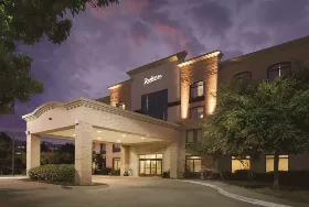Photograph of Radisson Hotel, Addison