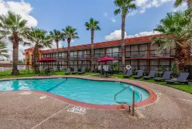 Photograph of Quality Inn, Pasadena