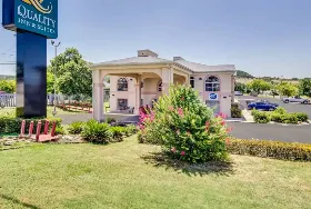 Photograph of Quality Inn, Kerrville