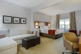 Photograph of Comfort Suites, La Porte