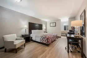 Photograph of Red Roof Inn, College Station