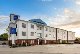 Photograph of Baymont by Wyndham, Houston