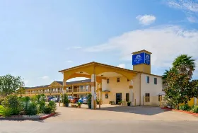 Photograph of Americas Best Value Inn, Waller