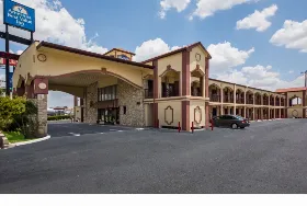 Photograph of Americas Best Value Inn, Buda