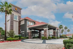 Photograph of La Quinta Inn & Suites, Tomball