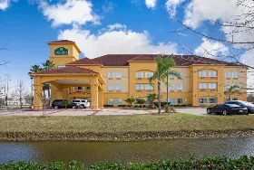 Photograph of La Quinta Inn & Suites, Pearland
