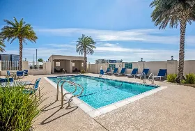 Photograph of La Quinta Inn & Suites, Portland