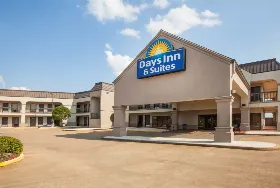 Photograph of Days Inn, Tyler