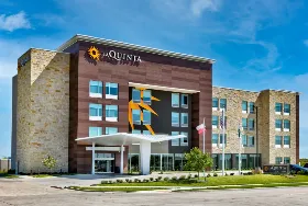 Photograph of La Quinta Inn & Suites, Terrell