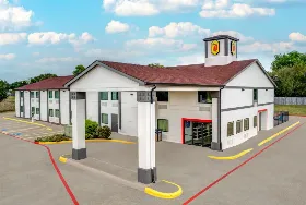 Photograph of Super 8, Waxahachie