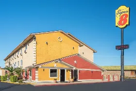 Photograph of Super 8, San Antonio