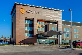 Photograph of La Quinta Inn & Suites, San Antonio