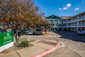 Photograph of HomeTowne Studios, Austin