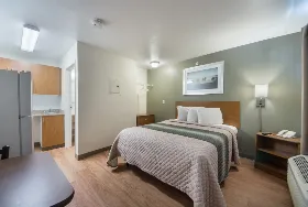 Photograph of HomeTowne Studios, Irving