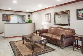 Photograph of Knights Inn - Belton/Temple, Belton