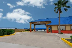 Photograph of Americas Best Value Inn, Sinton