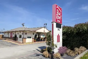 Photograph of Red Roof Inn, Arlington