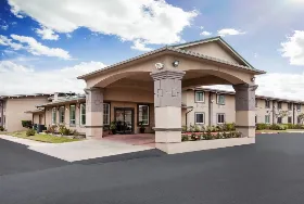 Photograph of Super 8 by Wyndham Beaumont I-10 South/College St, Beaumont