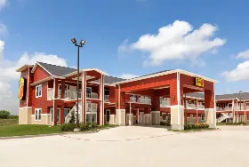 Photograph of Super 8, Carrizo Springs