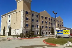 Photograph of Scottish Inns, Cresson