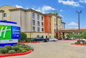 Photograph of Holiday Inn Express, Pearland