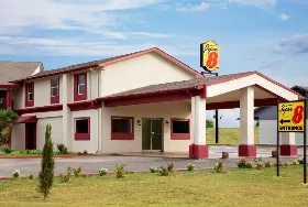 Photograph of Super 8, Corsicana