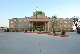 Photograph of Holiday Inn Express, Gonzales