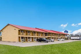 Photograph of Americas Best Value Inn, Refugio