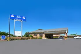 Photograph of Americas Best Value Inn, Stephenville