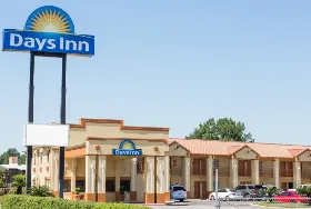 Photograph of Days Inn, Orange