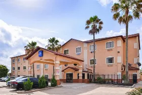 Photograph of Americas Best Value Inn, Houston