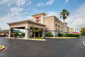 Photograph of Hampton Inn, Baytown