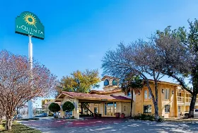 Photograph of La Quinta Inn, San Antonio