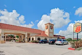 Photograph of Super 8, Houston