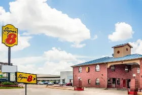 Photograph of Super 8, Katy