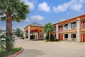 Photograph of Super 8, Galveston