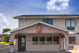 Photograph of Super 8, Sherman
