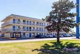 Photograph of Motel 6, Garland
