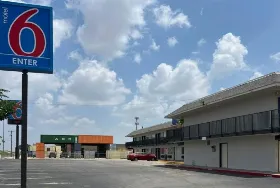 Photograph of Motel 6, Odessa