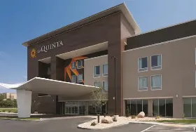 Photograph of La Quinta Inn & Suites, South Jordan