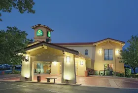 Photograph of La Quinta Inn, Midvale