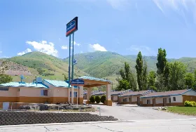 Photograph of Howard Johnson, Brigham City