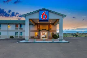 Photograph of Motel 6, Beaver