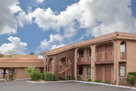 Photograph of Howard Johnson, Saint George