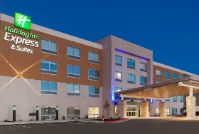 Photograph of Holiday Inn Express, Brigham City