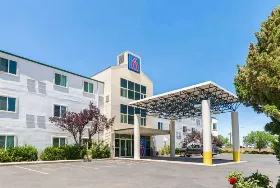 Photograph of Motel 6, Cedar City