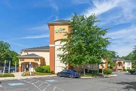Photograph of Extended Stay America Suites, Fairfax